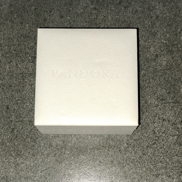 PANDORA GIFT BOX - Picture 1 of 6